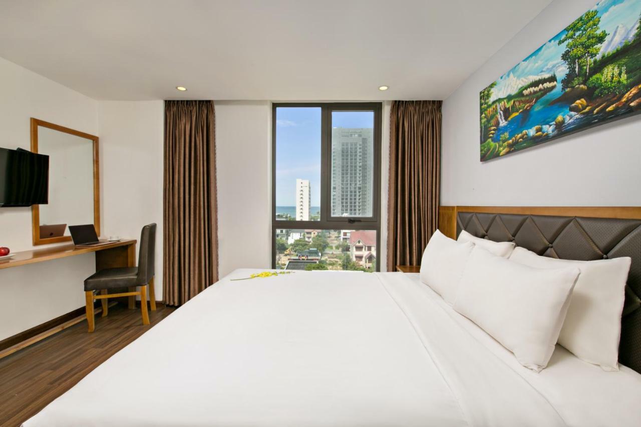 La Beach Hotel Da Nang Bagian luar foto