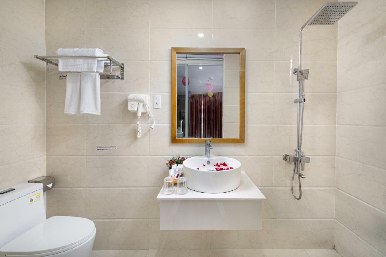 La Beach Hotel Da Nang Bagian luar foto